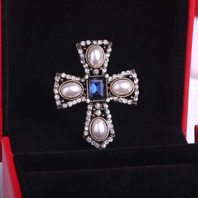 Z8 Retro Pearl, Cross High Quality Diamond-Set Brooch Brooch Yiwu