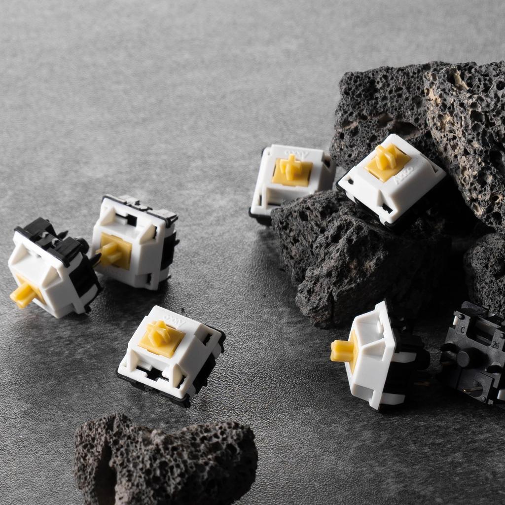 Akko Penguin Switch 5 Pin 50gf Tactile Silent Switch For MX Mechanical Keyboard Suitable for Official Typing (45pcs)