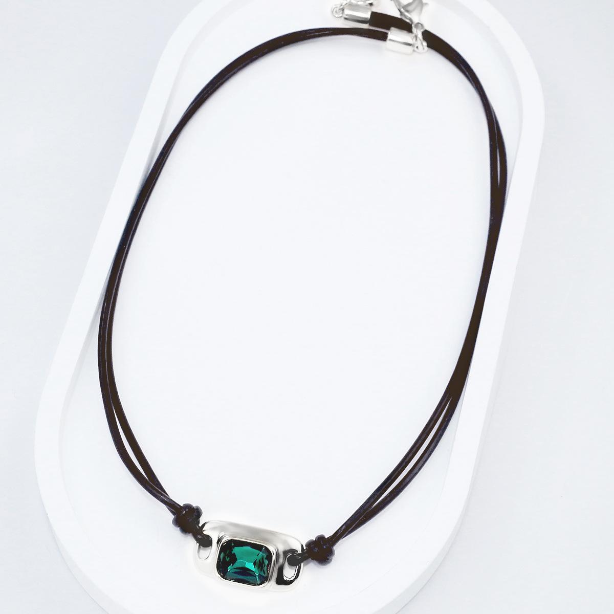 UNOde50 Rectangular Emerald Leather Woven Necklace for Women | 2025 Romantic Luxury Jewelry 38+6cm
