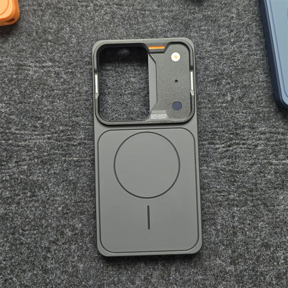 Instant Change Armor Magnetic Hard Phone Case for Samsung S26 Ultra S2 S24 S23 For Wireless Charge Lens Protect Cover