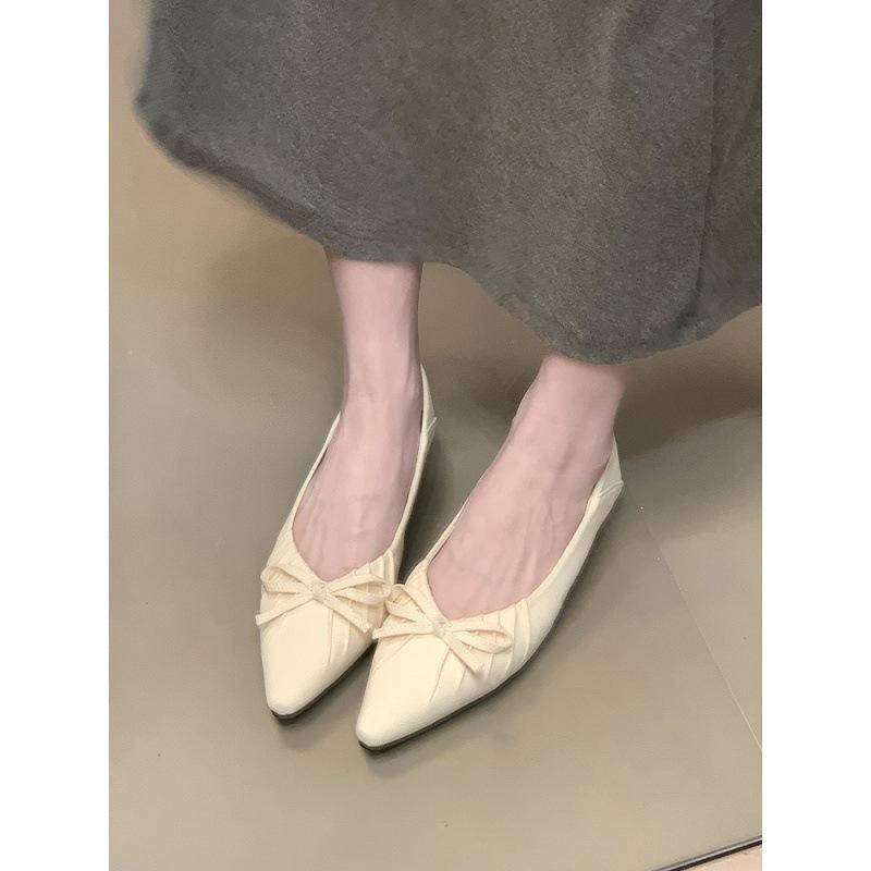 Temperament Bow Pointed Head Shallow Mouth Versatile Ladyshoes Women's Folds 2025 Summer New Single Shoes