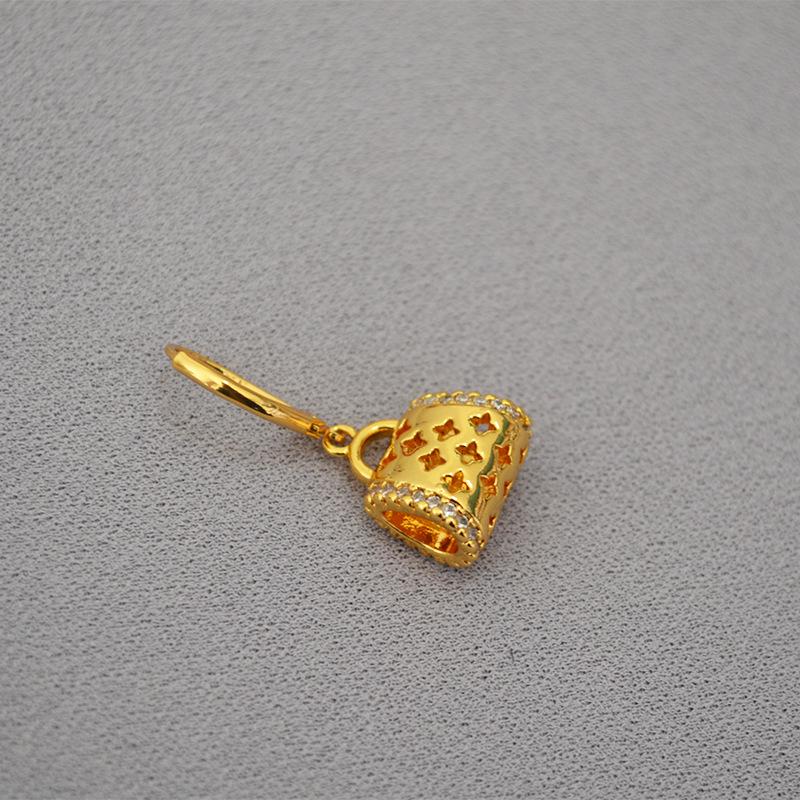 

Новогодняя распродажа: Уникальные европейские и американские серьги из позолоченной латуни – несколько стилей