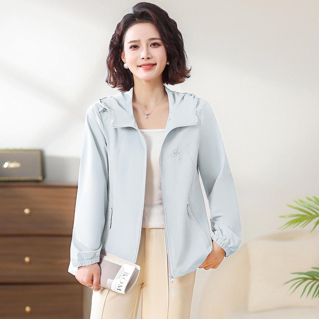 2026 Stylish Hooded Spring Jacket for Middle-Aged & Elderly Women - Age-Reducing Design for Spring & Autumn