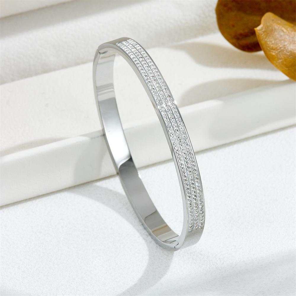 2026 Fashion Gypsy Star Diamond Ins Wind Jewelry Women's, Letter Niche Design Light Luxury Personality Wind Bracelet