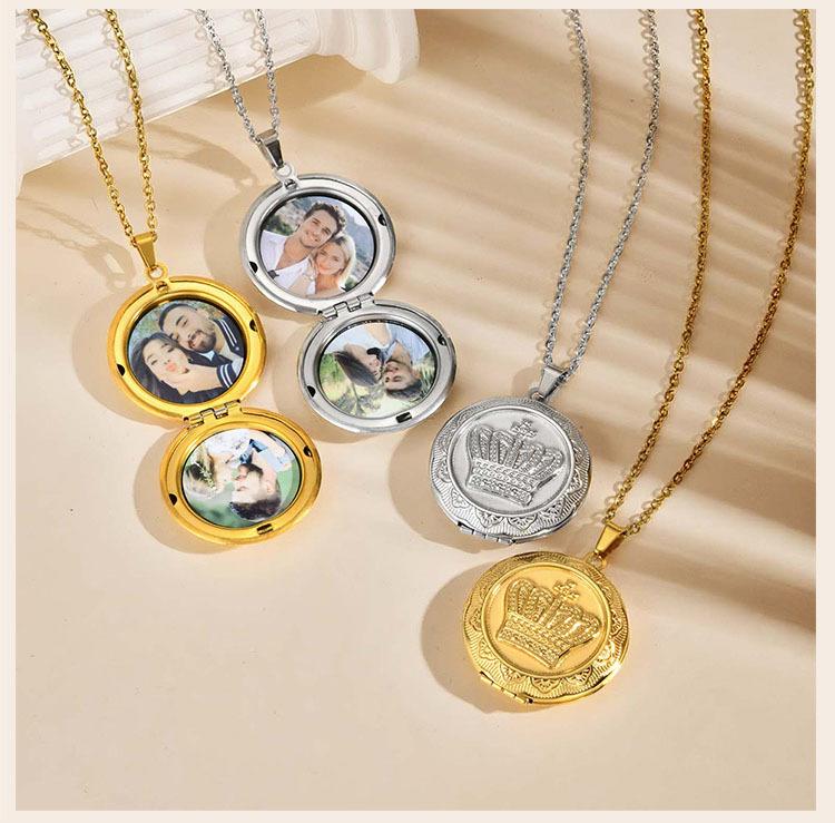 Personalized Photo Necklaces, Stainless Steel Crown Custom Memory Keepsake Picture Hold Pendant Necklace for Women