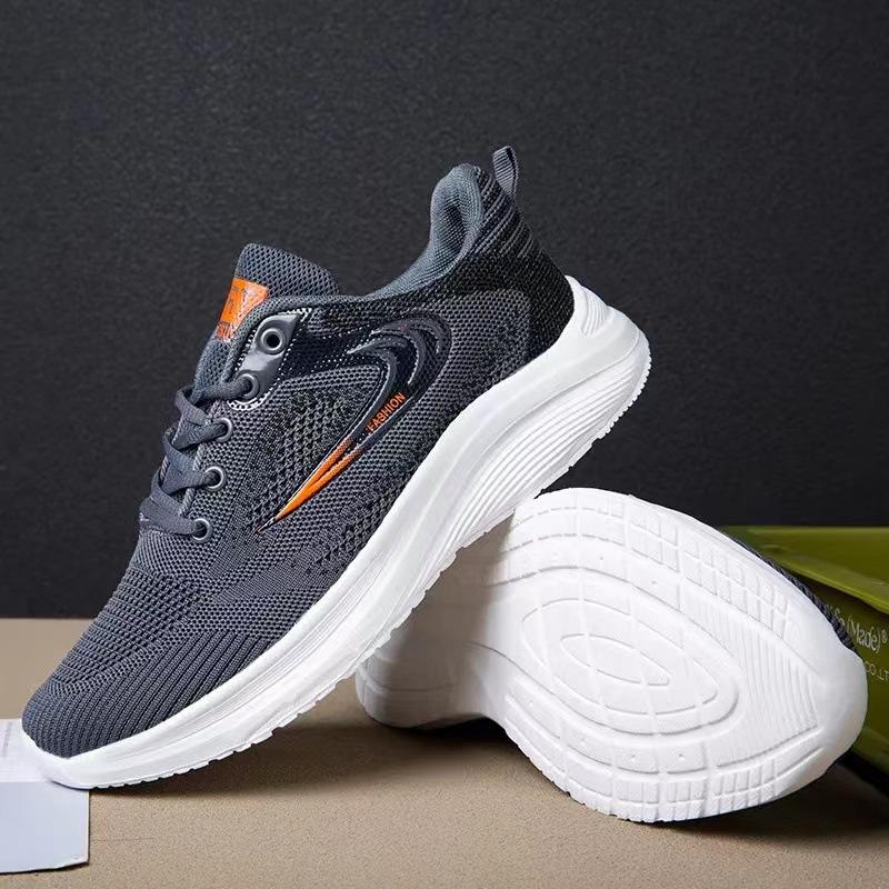 Mesh Breathable and Lightweight Sports Shoes Men's Casual Shoes Comfortable and Heightening Soft-soled Sports Shoes Versatile Trendy Walking Shoes