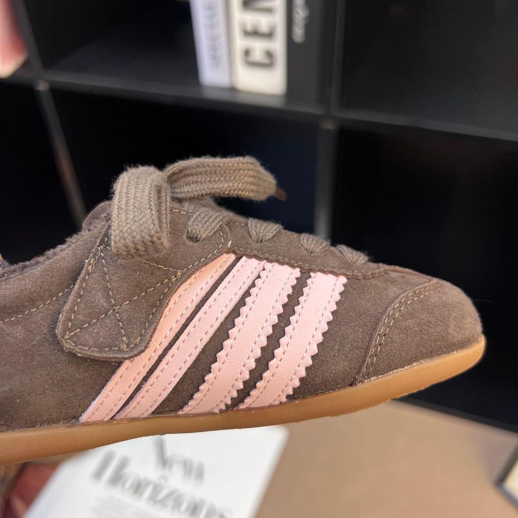 Chaussures de sport confortables d'hiver pour enfants 2025 - Baskets décontractées mode en velours pour garçons et filles