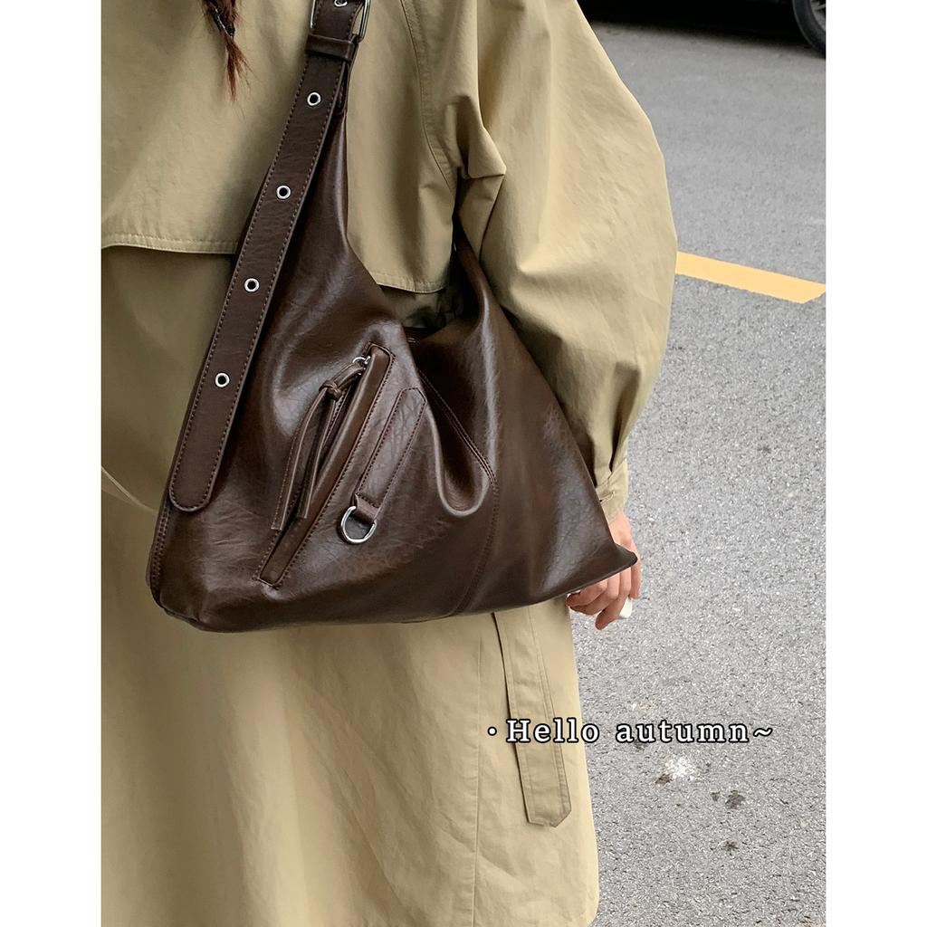 Autumn and Winter Retro Large-capacity Bag Women's Underarm Bag 2025 New Soft-sided Tote Bag Wide Shoulder Strap Single Shoulder Messenger Bag