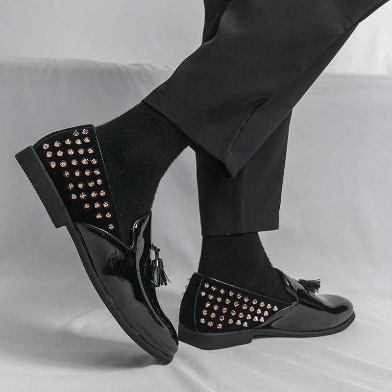 Men’s Rivet Loafers Dress Black Patent Leather Monks Shoes Men Slip on Pointed Toe Tuxedo Rock Club Shoes Plus Size