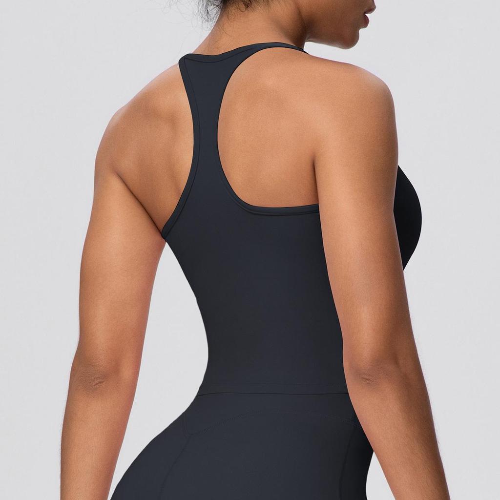 Solid Color Cross-Back Yoga Tank with Chest Pads - Quick-Dry, Fitted Sports Top