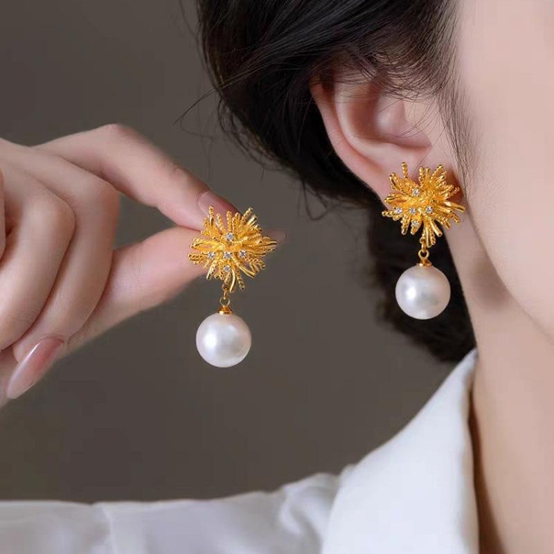New fashion silver needle fireworks pearl stud earrings for women, light luxury temperament simple and versatile earrings earrings