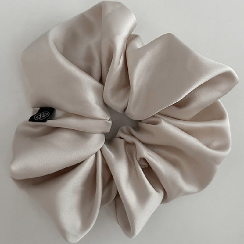 For Basic Satin Scrunchie_Large_Beige