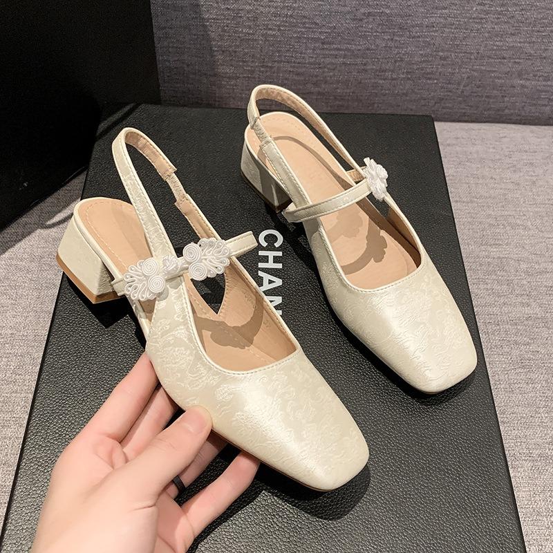 Sommer neue Dicke Ferse sanftes Temperament eckiger Kopf mittlerer Absatz Sandalen Damen flacher Mund Druck Tasche Kopf Sandalen