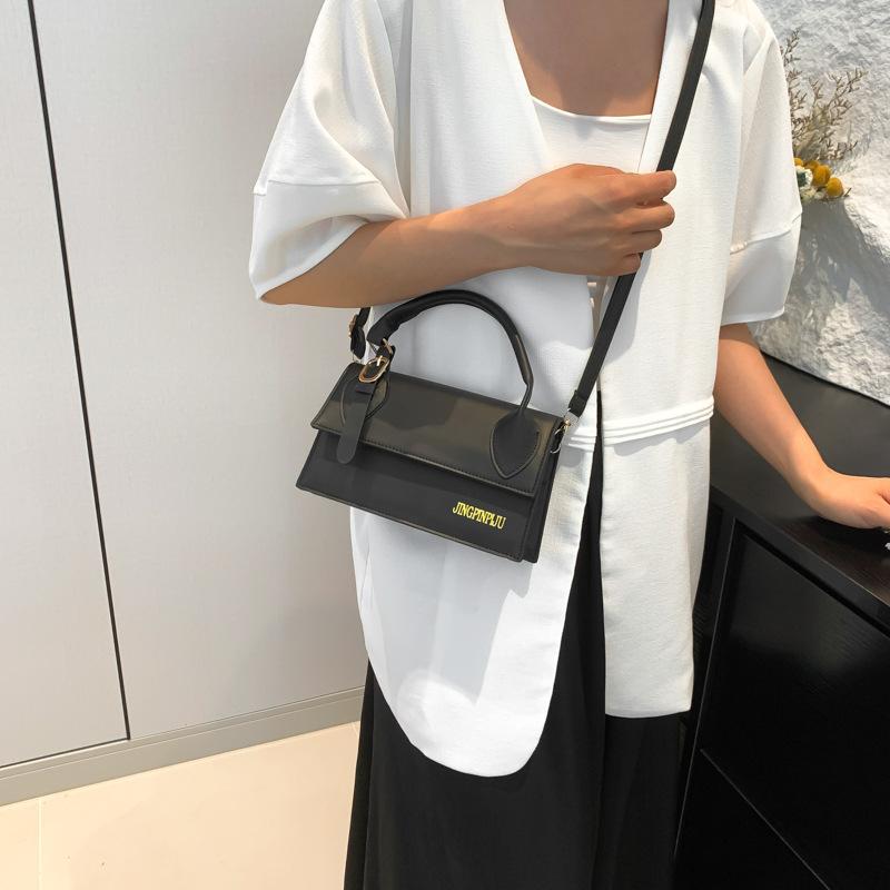 Simple and Fashionable Sliver Bag Fashionable Commuting Small Square Bag for Women's Summer New Fashionable Niche Design Shoulder Bag