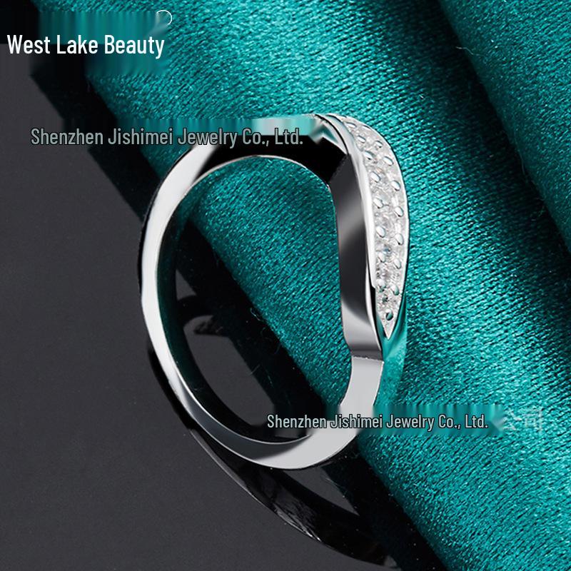 Silver Geometric Twisted Zircon Ring - Women's Classic Fashion Jewelry