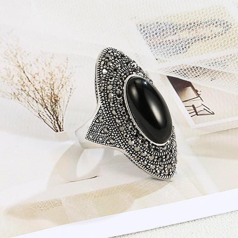 CopperCharming Black Stone Finger Ring Female Luxury Women Anniversary Party Accessories Vintage Style Jewelry