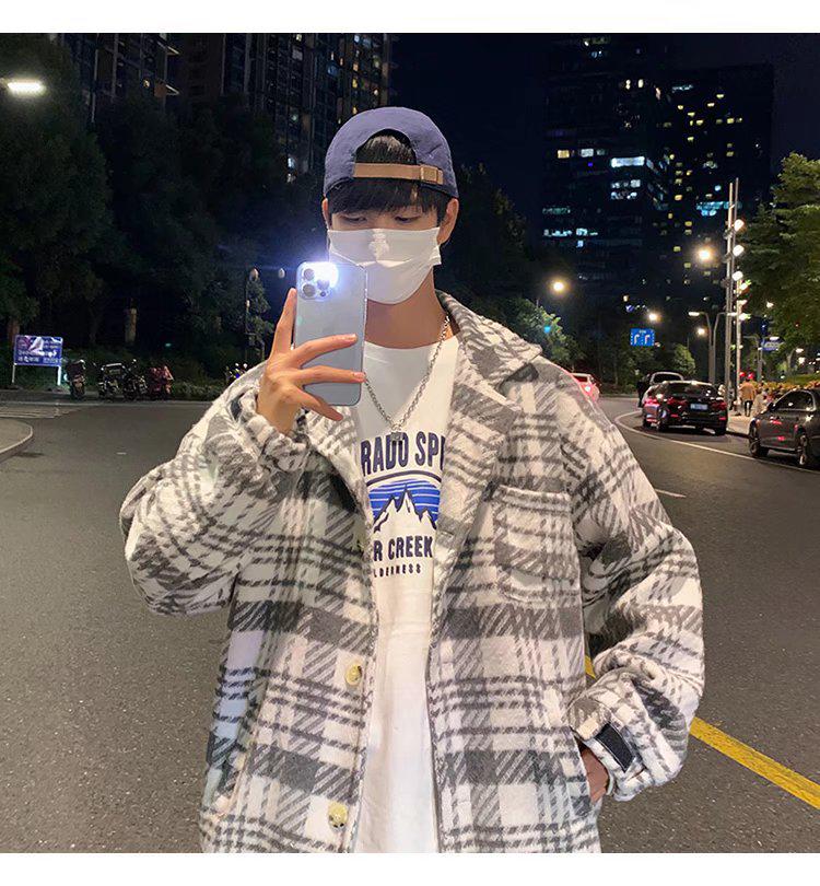 Men's Plaid Woolen Trench Coat: Autumn/Winter Japanese Retro Hong Kong Style, Loose Casual Jacket.