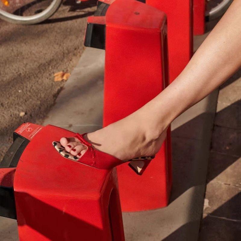 French square head high heel open-toed cool slippers women's 2025 retro versatile thick heel kitten and muller bow