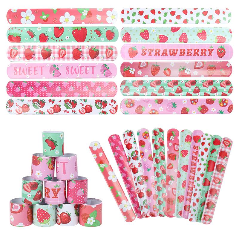 

12 шт. браслетов-хлопушек в виде клубники, сладких фруктов, для детей, для подарков гостям на день рождения девочки, для наполнения пиньяты, игрушка для детского праздника