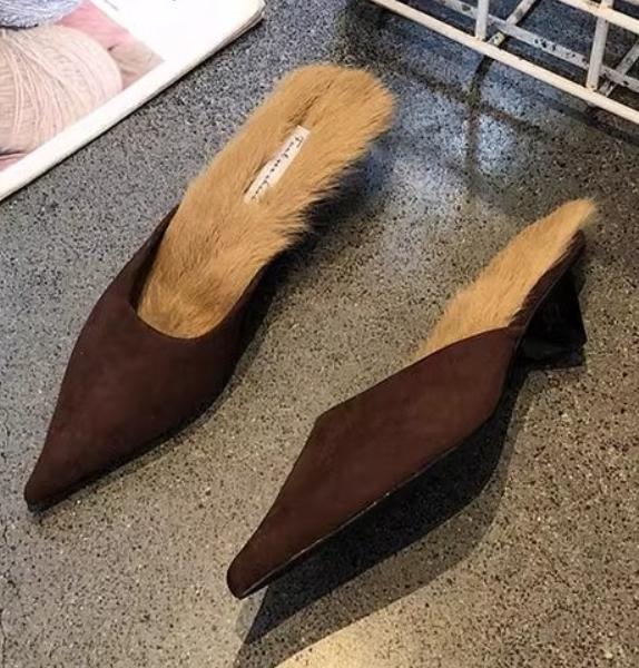 New Women Fur Slippers Pointed Toe Women Mules Slipper Ladies Elegant Dress Sandal Square Low Heel Slip on Slides Shoes