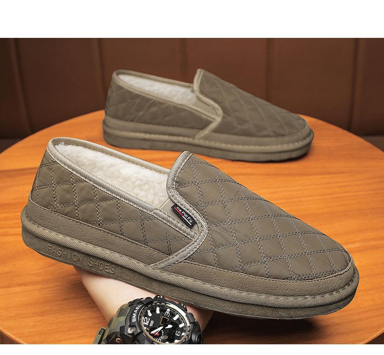 Fashion Winter Cotton Men Shoes Warm Slip on Lightweight Flat Shoes Plush Bedroom Home Cotton Loafers Winter Warm Shoe Zapatillas Hombre