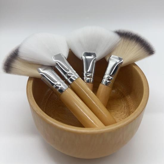 4Pcs Facial Fan Brush Wooden Handle Women Makeup Brush Soft Fluffy Bristles Esthetician Facial Mud Clay Applicator Brush Tools