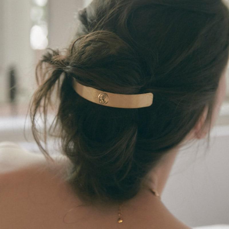 

of Lavishe Vintage Gold Cameo Hairpin gold