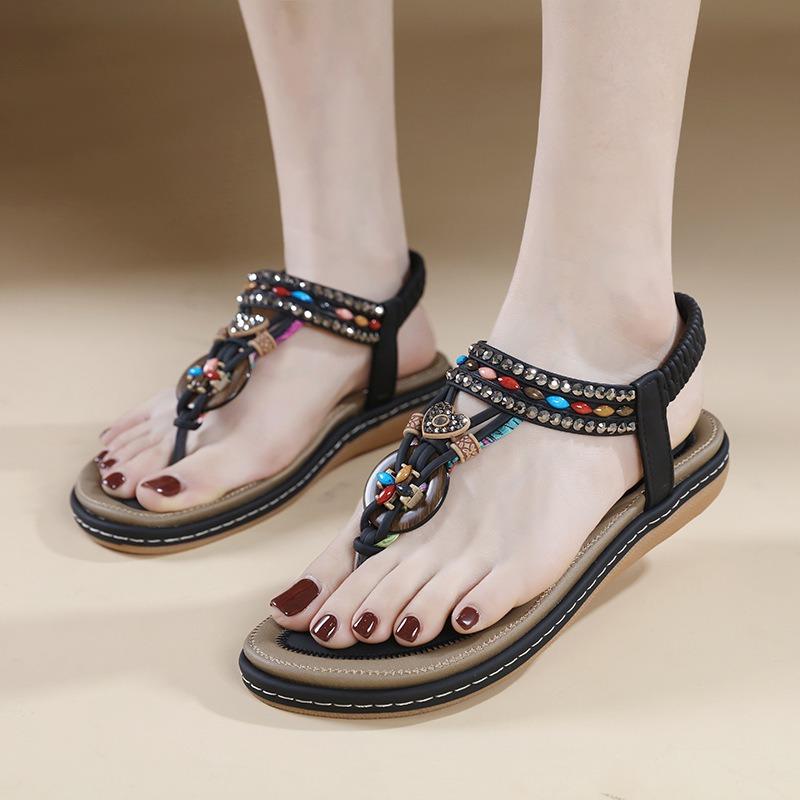 Casual Shoes - Fashionable Wooden Bead Fastened Crystal Rhinestone Flat-bottomed Sandals