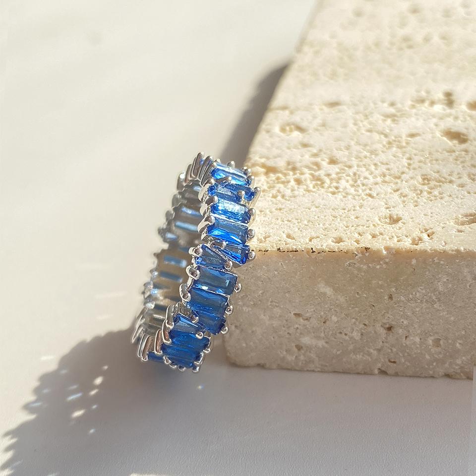 Modischer blauer Baguette Zirkonia Verlobungsring für Damen Silberfarbe Geometrische quadratische Fingerringe Zirkon Geschenk