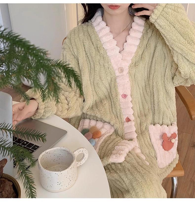 Set Pijama Coral Fleece de Toamnă/Iarnă pentru Femei - Halat de Baie Lung de Catifea și Cămașă de Noapte