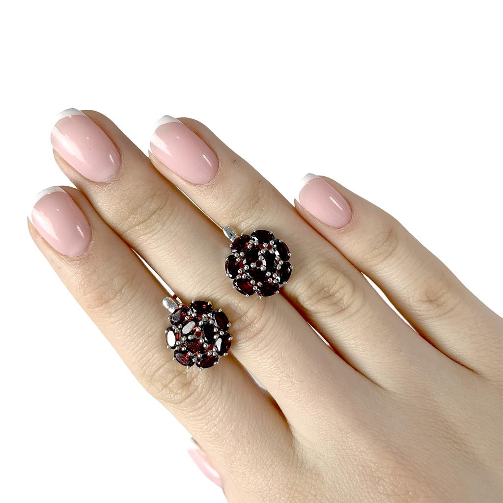 Øredobber i sølv med naturlig granat 5,95 ct (1983942)