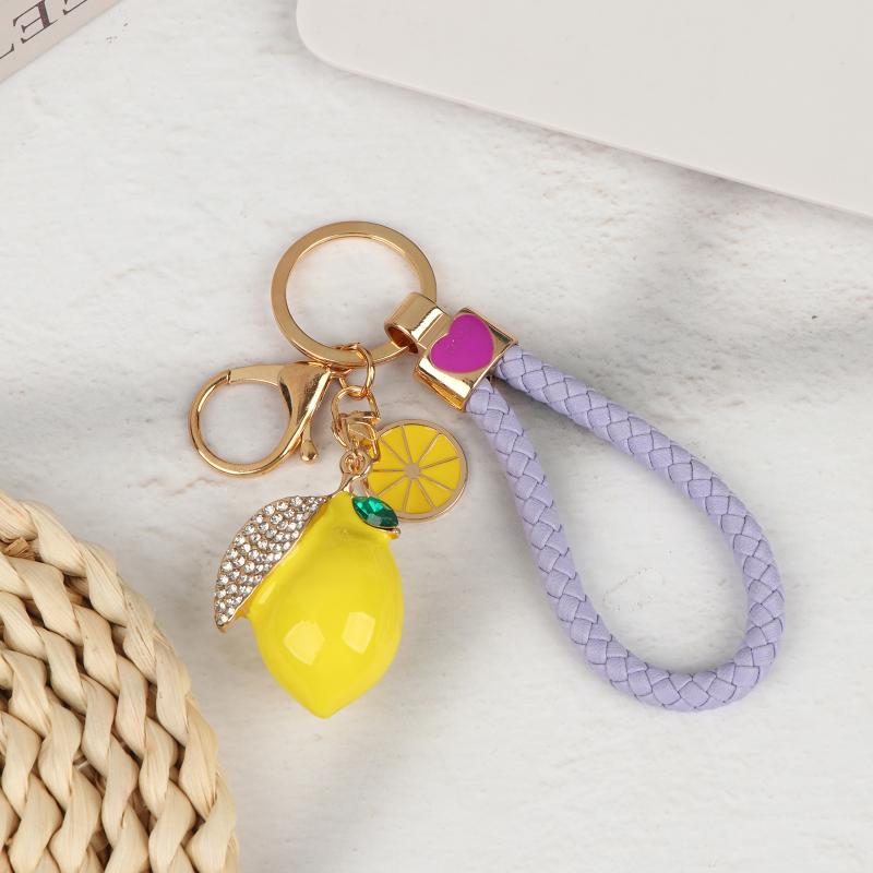 Porte-clés Motif Citron Mignon Incrustation de Strass Brillants Pendentif de Sac à la Mode Porte-clés Durable pour Filles Usage Quotidien Petit Cadeau
