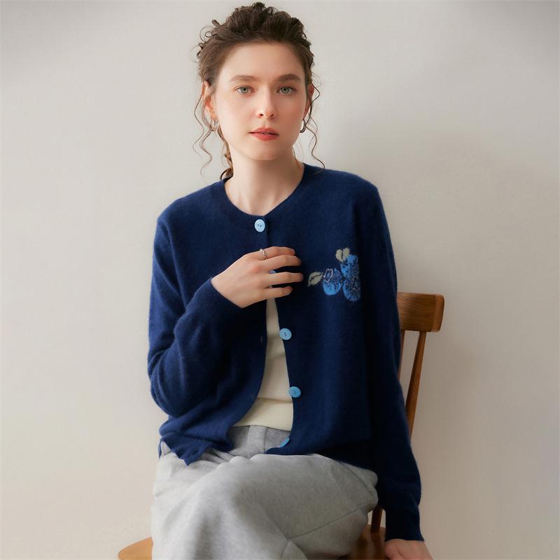Autumn Winter Women's Cashmere Embroidered Round Neck Knit Cardigan