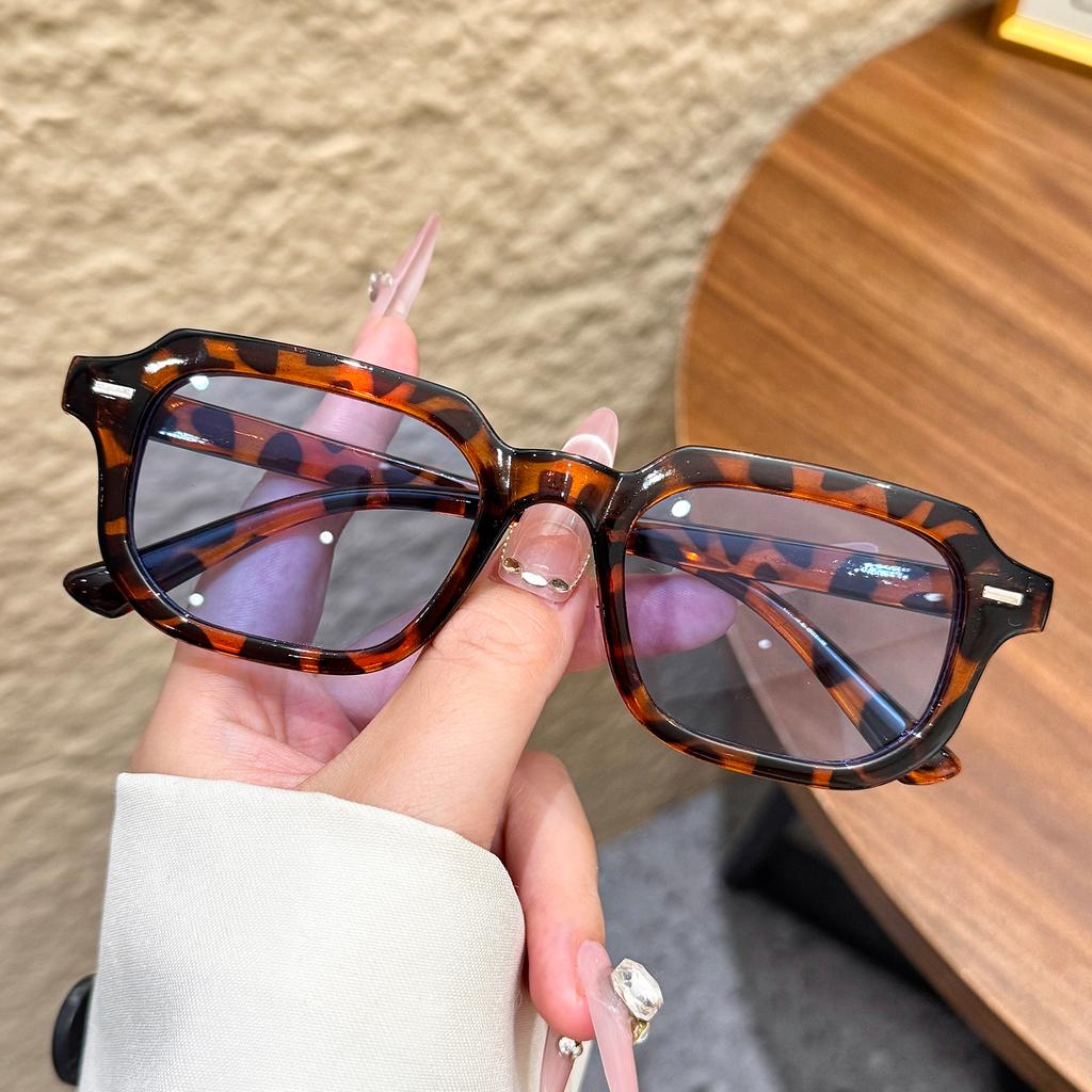 1Pc Classic Small Square Sunglasses for Women and Men, High-Quality Sunglasses for Travel and Driving, Candy Color Shades