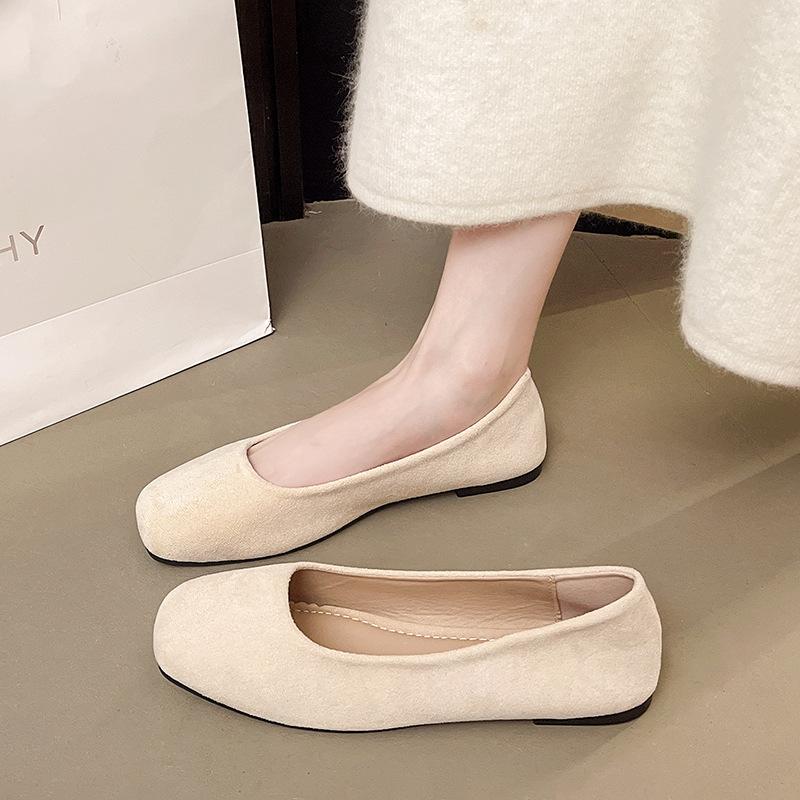 French Mary Jane shoes 2025 new women's flat beanie shoes night breeze gentle large size shallow mouth square head single shoes