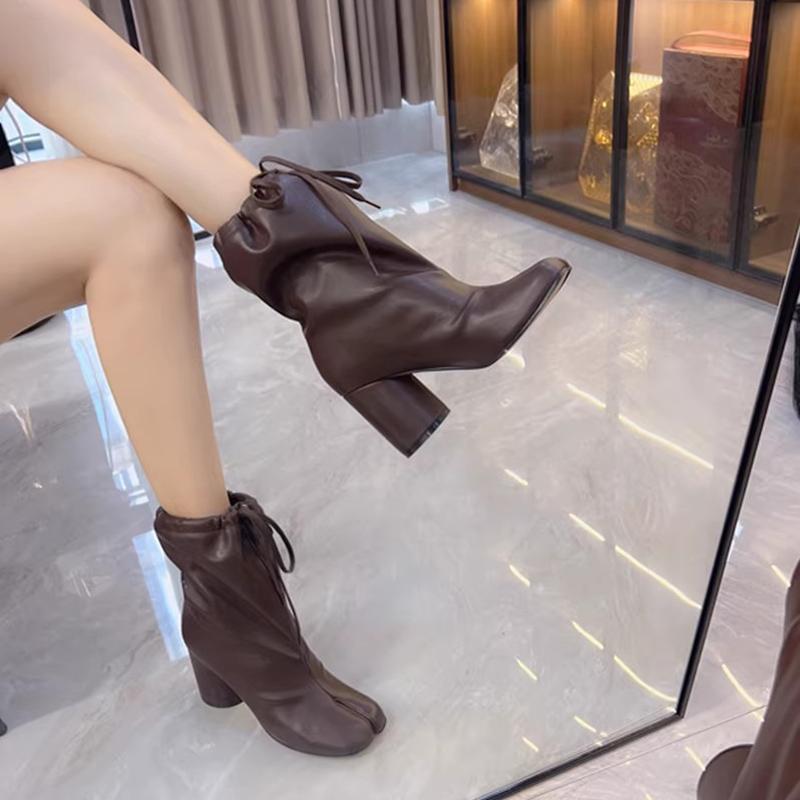 Neue Tabi Stiefeletten für Damen High Heels Damen Stiefel mit geteilter Zehe Mode Weitschaft Tabi Stiefel mit Schnürung Schuhe mit geteilter Zehe Damen