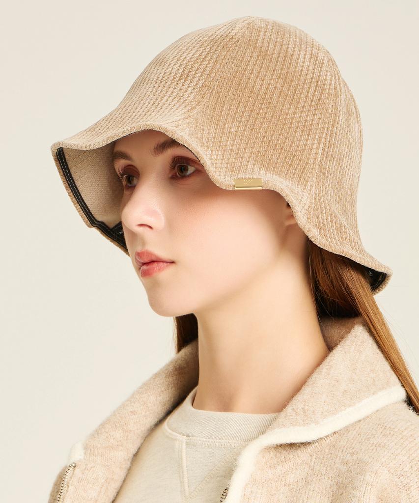 Hwaiteusaenjeu Flare Bucket Hat Waichel (4 Colors)