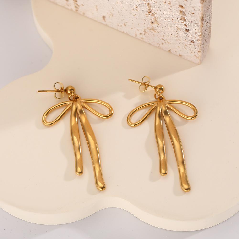 Retro Bow Earring & Necklace Set: 18K Gold Plated Stainless Steel Jewelry