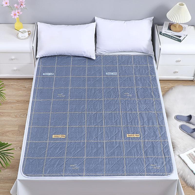 Waterproof Washable Mattress Urine Mat Cartoon Bed Protector Diaper Bedding Urine Pads Cloth Breathable Washable Incontinence Pads