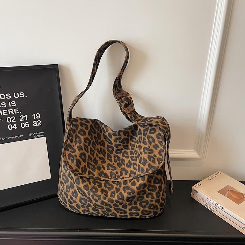 Leopard Print Shoulder Bag Women's Crossbody Bag Large Capacity Tote Bag Commuter Underarm Bag