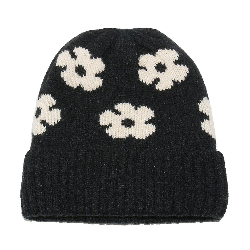 2025 winter new wool hats for men and women, cold-proof and warm cold hats, piled thickened pullover hats, flower knitted hats for women