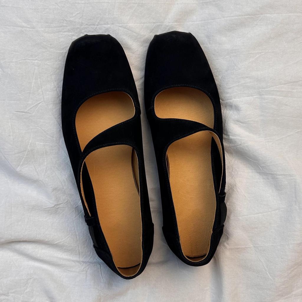 2025 new soft-soled ballet shoes, square head flat-soled French single shoes for women, retro Mary Jane pig nose shoes for women