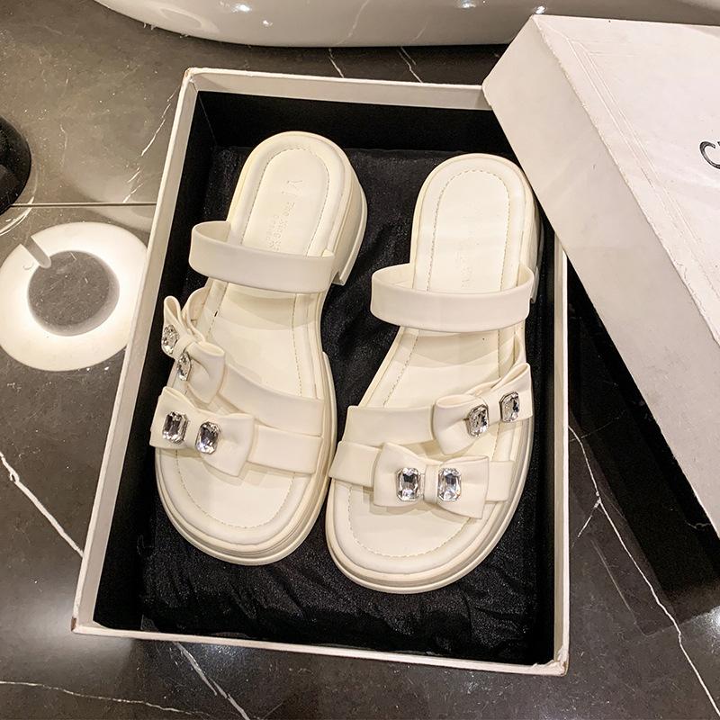 French Style Bow Wear One-word Drag Women 2025 New Summer Thick-bottomed Rhinestone Muffin Versatile Cool Slippers