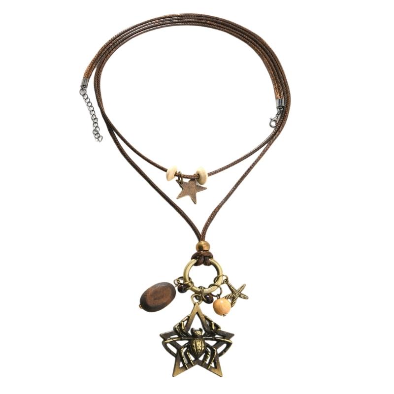 

Retro Gothic Jewelry Pieces Alloy Spiders Charm With Cord And Wood Bead Detailing 1 темно-коричневого кольору