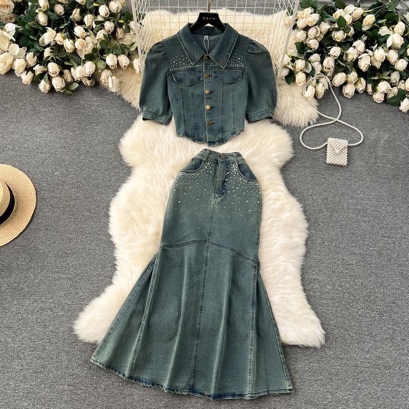 

Ранневесенний костюм Короткое джинсовое платье «Русалка» Горячие стразы Blue M