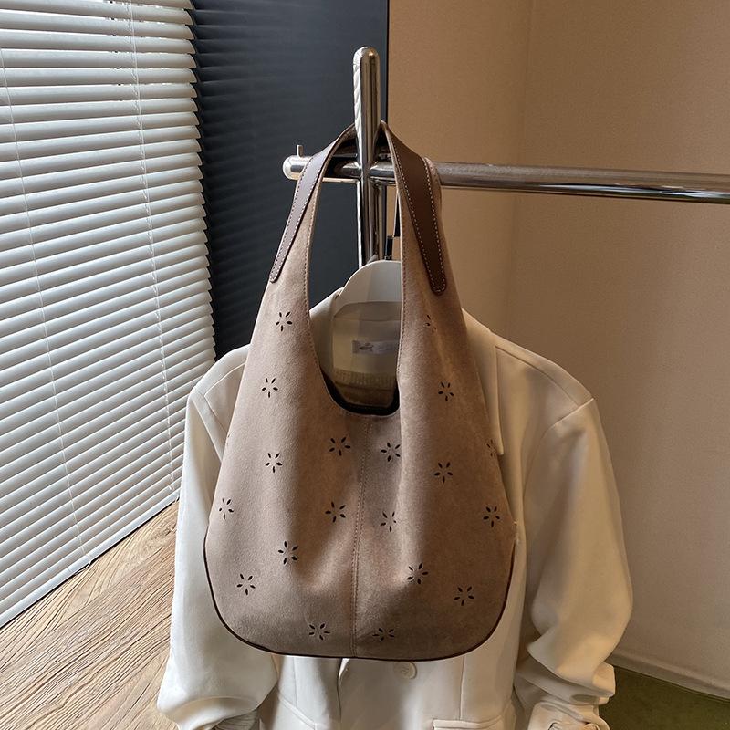 Suede Bag Women's Large Capacity Autumn and Winter Retro Shoulder Underarm Bag Commuter Tote Bag