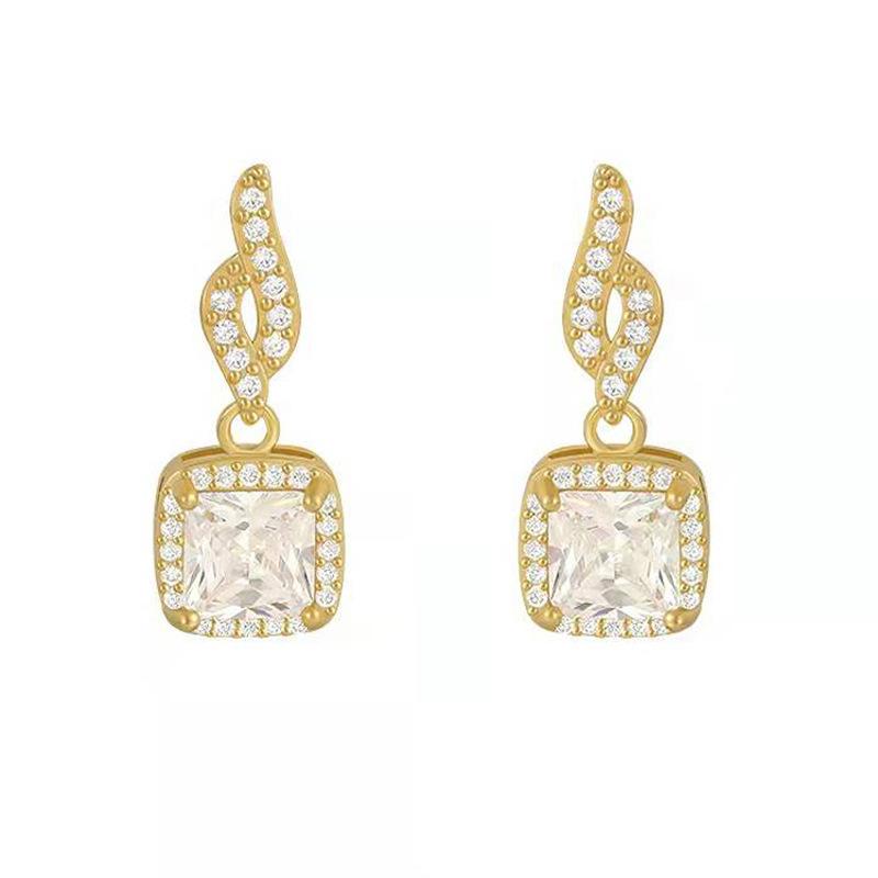 2023 New Square White Zircon Stud Earrings for Women Personality Fashion Daily Wear Accessories Party Jewelry Gift Wholesale