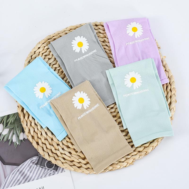 

Women s UV Protection Ice Silk Daisy Sleeves for Cycling and Driving One Size