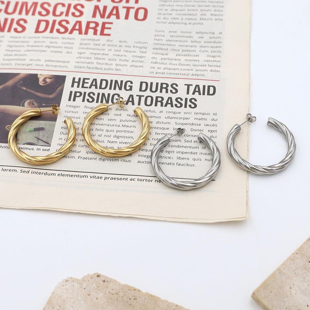Stylish And Simple Titanium Steel Twist Earrings Women'S Niche Light Luxury C Titanium Steel Earrings Do Not Fade