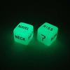 2ks Funny Love Dice Glow in Dark Hry pro dospělé páry pro milence Aid Sex Party Hračka na Valentýna dárek pro přítele, přítelkyni